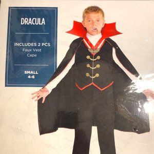 BOYS DRACULA COSTUME . SIZE SMALL 4-6